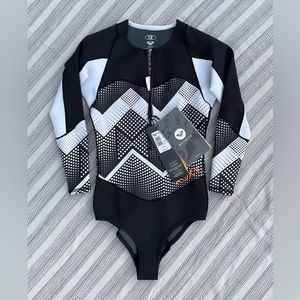 Roxy Pop-Surf 1.5mm LS girls wetsuit (NEW)